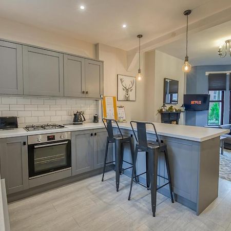 Charming City Home, Beside The Serene Ormeau Park Μπέλφαστ Εξωτερικό φωτογραφία