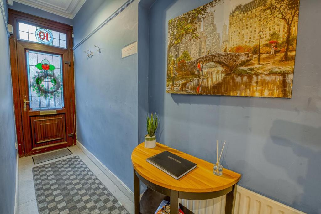 Charming City Home, Beside The Serene Ormeau Park Μπέλφαστ Εξωτερικό φωτογραφία