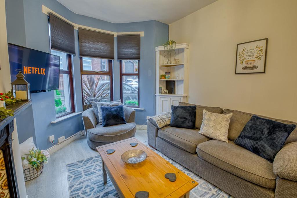 Charming City Home, Beside The Serene Ormeau Park Μπέλφαστ Εξωτερικό φωτογραφία