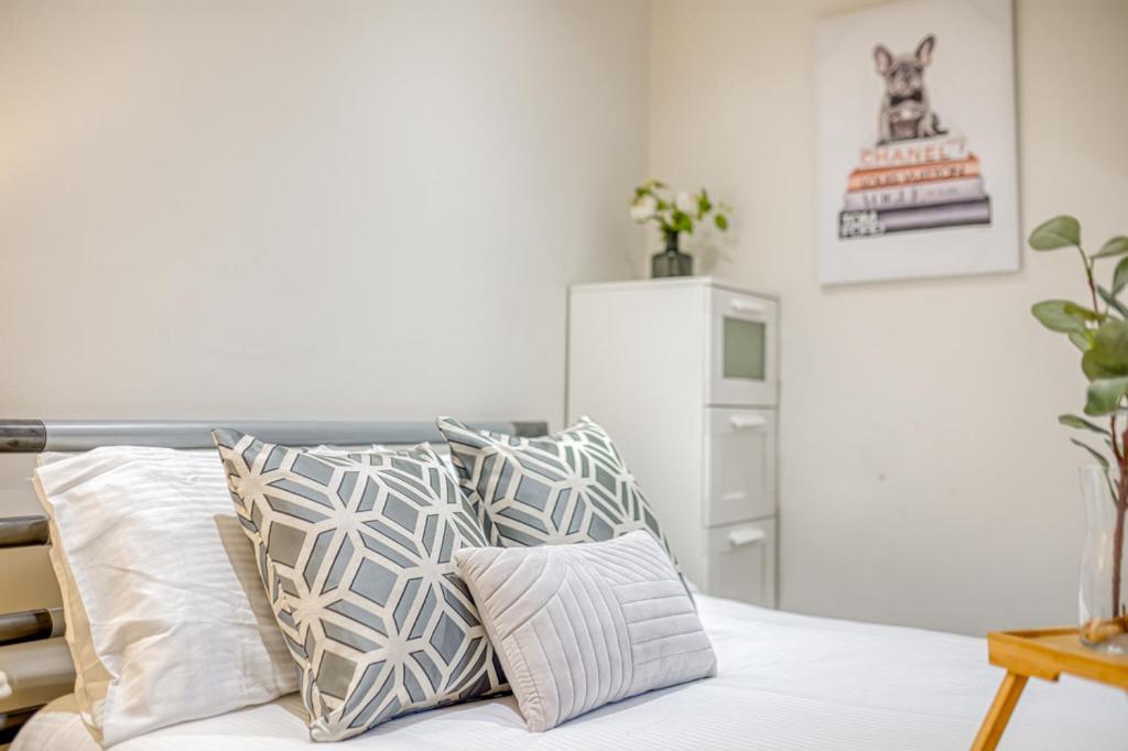 Charming City Home, Beside The Serene Ormeau Park Μπέλφαστ Εξωτερικό φωτογραφία